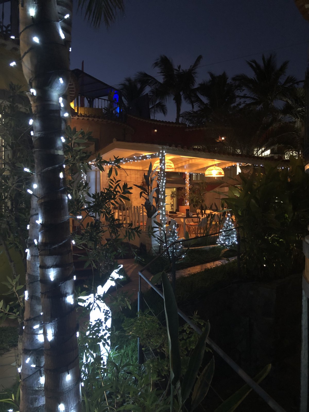 Enjoy the holidays naked at Petit Natura